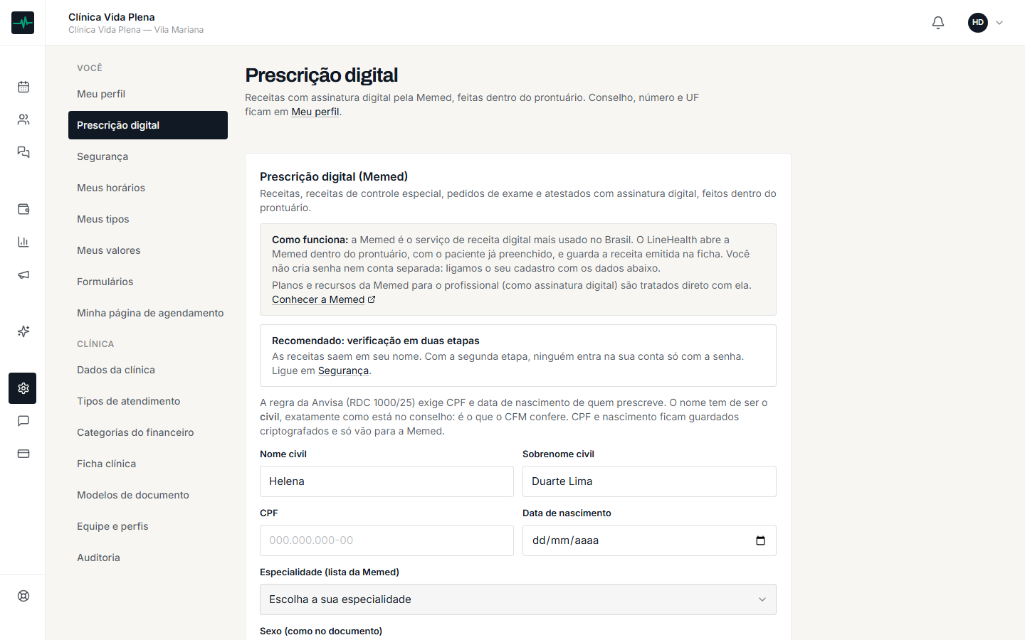 Na Prescrição digital, preencha o nome e o sobrenome civis, exatamente como estão no conselho. É o que o CFM confere.